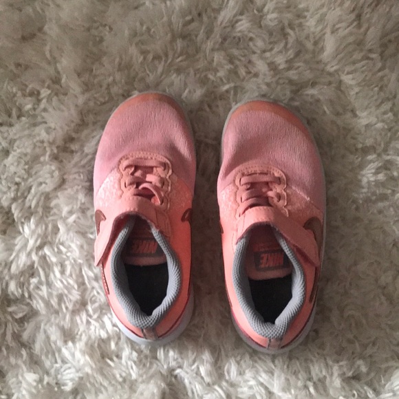 toddler girl nike flex shoes